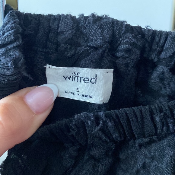 Wilfred off the shoulder floral top - Picture 2 of 2